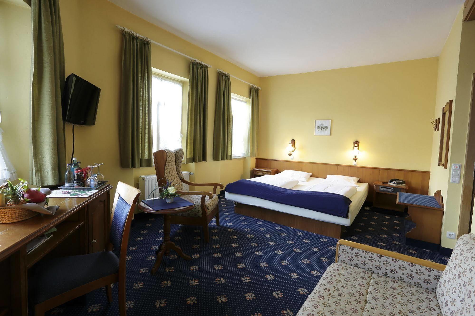 Minotel Jagdhotel Rose Miltenberg Dış mekan fotoğraf